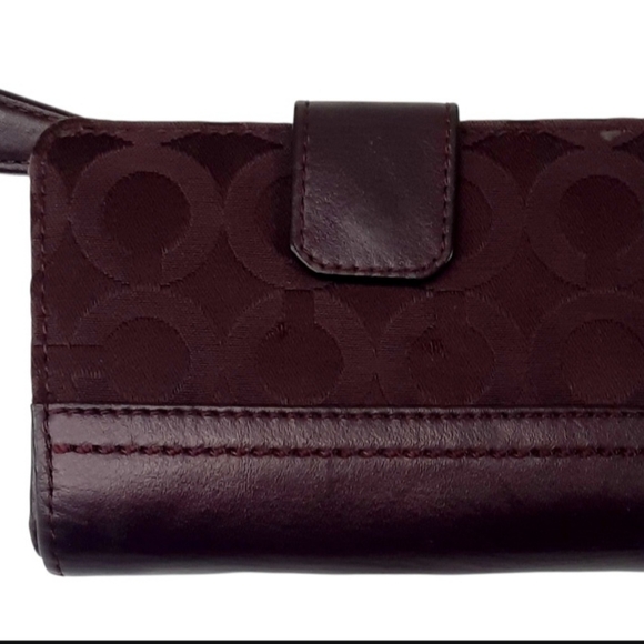 small Coach bifold wallet in a signature C jacquard canvas and dark leather trim - Picture 3 of 6